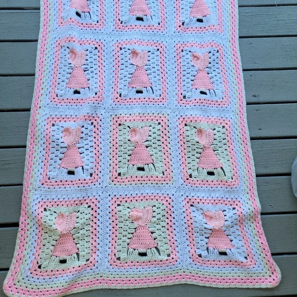 Vintage Crochet 3-D Sunbonnet Sue Afghan 58